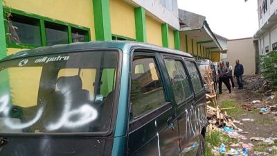 Mobil Dinas Rusak Terbengkalai, Pengelolaan Aset Dispendikbud Situbondo Disorot