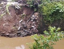 Wongsorejo Diguyur Hujan Semalam Plengsengan Ambrol, Membahayakan Rumah Penduduk