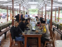 Polresta Banyuwangi  Terus Bersinergi Dalam Menjaga Ketertiban Umum.Diwarnai Bagi Takjil Dan Buka Puasa Bersama 