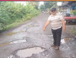 Belum Ada Kepastian Penanganan Jalan Rusak di Desa Sidodadi, Program Lapor Camat Bupati Masih Tertunda