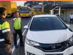 Kembali Terjadi Kecelakaan Di Jalan Raya  Bangsring, melibatkan  Tiga Kendaraan ,Tidak Ada Korban Jiwa Dalam Kejadian Ini