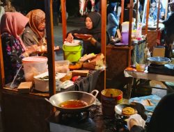 KULINER SENJA TAMANSURUH SUKSES RAIH RIBUAN PENGUNJUNG
