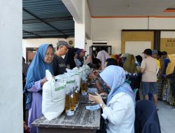 900 Warga Desa Bengkak Terima Bantuan Pangan Alokasi Februari-Maret, Disalurkan Melalui Bulog